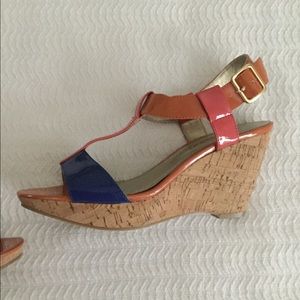 Bandolino womens sandal wedge-6-1/2, multicolored.